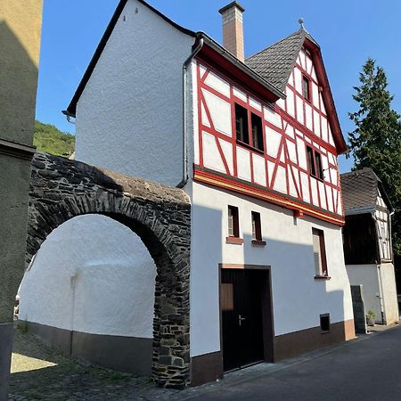 Fachwerk-Romantik 2 An Der Mosel Treis-Karden Exterior photo