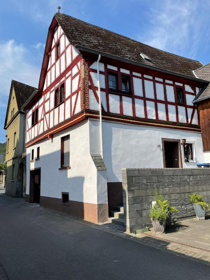 Fachwerk-Romantik 2 An Der Mosel Treis-Karden Exterior photo
