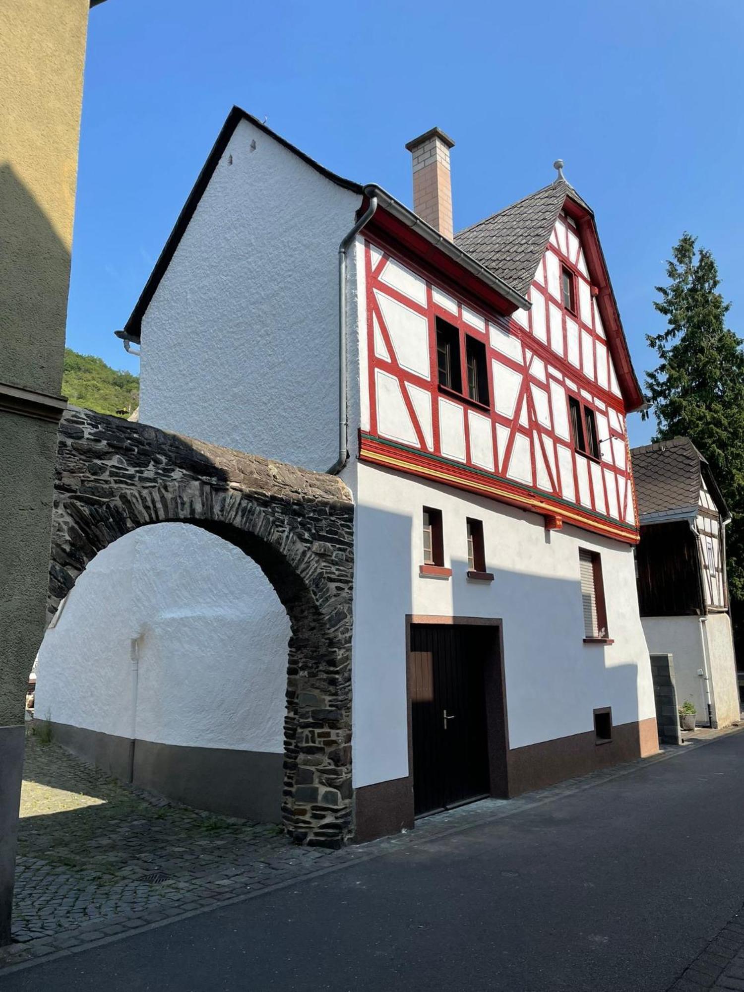 Fachwerk-Romantik 2 An Der Mosel Treis-Karden Exterior photo